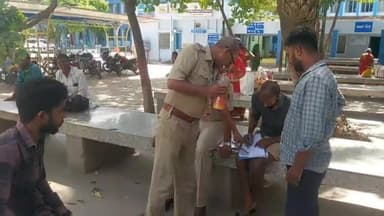 लखीसराय: रामगढ़ चौक पर ट्रक की चपेट में आने से स्कूटी चालक की हुई मौत, पुलिस ने शव पोस्टमार्टम के लिए भेजा अस्पताल