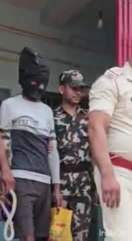 लखीसराय: शहर के कवैया थाना पुलिस ने केनरा बैंक के समीप से एक देसी पिस्टल के साथ एक व्यक्ति को किया गिरफ्तार