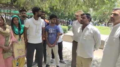 करनाल: सेक्टर 12 अनाज मंडी मार्किट कमेटी द्वारा लगाए गए सफाई कर्मचारियों को नौकरी से निकाला गया, SDM से की मुलाकात