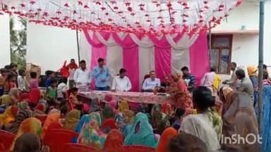 जतारा: सगरवारा गांव में विधायक हरिशंकर खटीक ने कर्मचारियों के साथ मिलकर बांटे लाडली बहना योजना के स्वीकृति पत्र