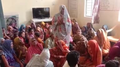 करेली: ग्राम पंचायत बरमान में मुख्यमंत्री लाडली बहना योजना के तहत स्वीकृति पत्रों का किया गया वितरण