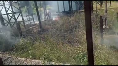 बरौनी: गढ़हारा विद्युत उपकेंद्र में शॉर्ट सर्किट की वजह से लगी भीषण आग, क्षेत्र में घंटों बाधित रही विद्युत