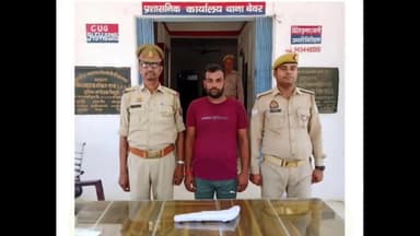 भोगांव: बेवर पुलिस ने धीरपुर मोड़ के पास ऑपरेशन शिकंजा के तहत एक आरोपी को 12 बोर तमंचा व कारतूस समेत गिरफ्तार कर जेल भेजा