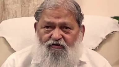 पानीपत: कबूतरबाजी केस की जांच न करने पर मंत्री अनिल विज ने पानीपत के 3 सब इंस्पेक्टर किए सस्पेंड व 4 एसएचओ की खोली विभागीय जांच