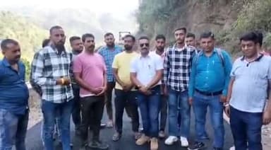 मोरनी: मोरनी से बड़ीशेर तक रोड बनाने के लिए ग्रामीणों ने प्रशासन का किया धन्यवाद, पीडब्ल्यूडी विभाग के अधिकारी रहे मौजूद