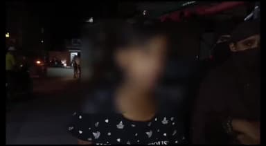 मेरठ: खुशहाल कॉलोनी में ई रिक्शा की बैटरी चोरी नहीं करने पर दबंगों ने एक किशोर को उठाकर 3 दिनों तक बंधक बनाकर पीटा