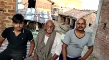 उम्र 100 वर्ष,मुखिया 22 वर्ष,घुरा सिंह मुखिया तेलारी पंचायत,ग्राम शाहपुर,प्रखंड चेनारी रोहतास,बहुत ईमानदार आछा मुखिया