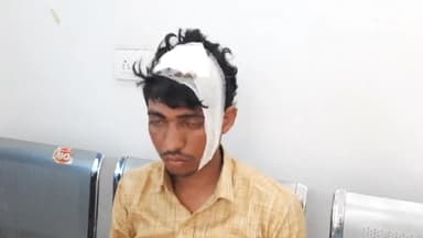 सासाराम: सबार गांव में अनियंत्रित पिकअप वैन से गिरकर युवक हुआ घायल, सासाराम के सदर अस्पताल में चल रहा युवक का इलाज