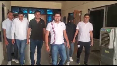 हिसार: ऋषि नगर में गारमेंट्स फैक्ट्री संचालक को धमकी देकर पैसे मांगने के मामले में तीन आरोपियों को पुलिस ने किया गिरफ्तार