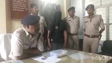 मोहनिया: संजीवनी हॉस्पिटल के पीछे से जप्त हीरोइन का अंतरराष्ट्रीय मूल्य लगभग ₹15 लाख,फरार आरोपी की जल्द होगी गिरफ्तारी।