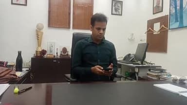 गोरखपुर: रेलवे की टिकट खरीदने पर मिलता है ट्रैवल इंश्योरेंस, 35 पैसा देने पर मिलता है कवर बीमा - सीपीआरओ