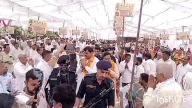 करनाल: गांव गोंदर में पंचायत मंत्री देवेन्द्र सिंह बबली 2024 में बीजेपी के साथ गठबंधन में चुनाव लड़ने के सवाल पर टालते नजर आए