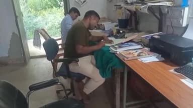 बरौली: मोहनपुर मे मारपीट और मंगलसूत्र छीनने के आरोप मे हरिकिशुन मांझी के आवेदन पर पुलिस ने 2के खिलाफ दर्ज किया FIR