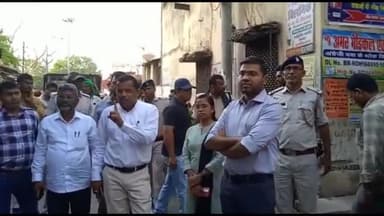 सासाराम: SDM मनोज कुमार ने सासाराम के पुराने G.T रोड पर चलाया अतिक्रमण हटाओ अभियान