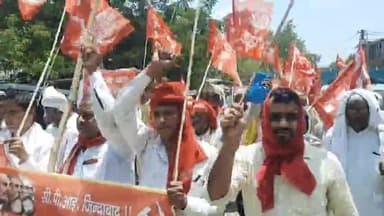 सासाराम: विभिन्न मांगों को लेकर सासाराम के कलेक्ट्रेट गेट पर CPI के कार्यकर्ताओं ने किया प्रदर्शन