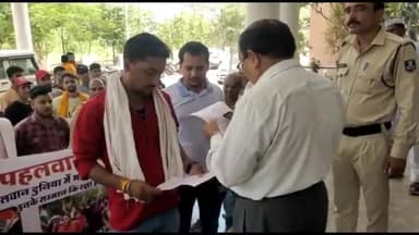 गुना नगर: महिला पहलवानों के समर्थन में जाट समाज ने रैली निकाल PM के नाम गुना कलेक्टर को सौंपा ज्ञापन