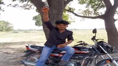 शाहगंज: खुटहन पुलिस ने तमंचा व कारतूस के साथ कोकना गांव के पास से युवक को किया गिरफ्तार