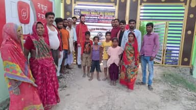 बेगूसराय: एसिड अटैक से पीड़ित लोगों को मिलने वाली सरकारी योजनाओं के लाभ को लेकर विनोद पुर पंचायत भवन में जागरूकता कार्यक्रम आयोजित