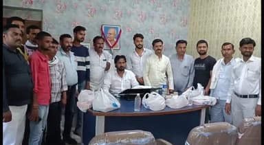 सवायजपुर: चेयरमैन रिजवान खां ने नगर पंचायत के सभागार में सभासदों और प्रतिनिधियों से मुलाकात कर पाली के विकास हेतु मांगा सहयोग