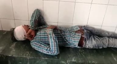 अलवर: अलवर महुआ के समीप दो बाइकों के बीच हुई भिड़ंत में एक महिला सहित तीन लोग हुए गंभीर घायल , जिला अस्पताल में कराया भर्ती