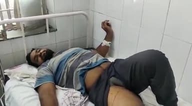 अलवर: ढीगा वडा के समीप दो बाइक की आमने-सामने की भिड़ंत में एक बाइक पर सवार तीन लोग गंभीर रूप से हुए घायल