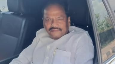 हज़ारीबाग: भारत माता चौक पर पूर्व मुख्यमंत्री रघुवर दास का हुआ जोरदार स्वागत