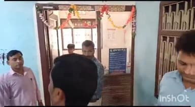 मधवापुर: साहरघाट व बलबा रोड में स्वास्थ्य अधिकारियों की टीम ने की निजी अस्पताल, क्लीनिक, जांच घर व नर्सिंग होम की जांच, मचा हड़कंप