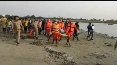 गोरखपुर: राजघाट थाना क्षेत्र के तकिया घाट पर नदी में डूबने से तीन बच्चों की हुई मौत, एक का शव बरामद व दो की तलाश जारी
