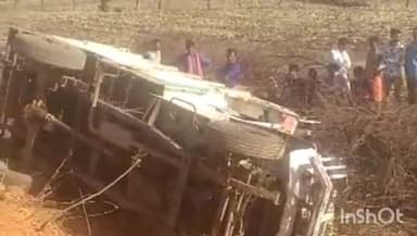 गुना नगर: सकतपुर और पूरापोसर गांव के बीच में पलटा बोलेरो वाहन, एक व्यक्ति की हुई मौत