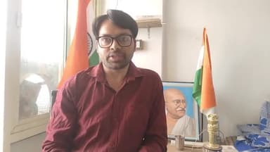 भारत के पहलवान हक अधिकार की जो लड़ाई लड़ रहे है य तो वो दलित य फिर #पाकिस्तानी आज #देशभक्ति_सर्टिफिकेट देने वाले साथ नही