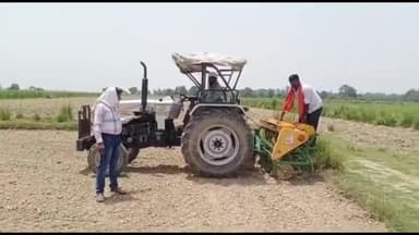 गोंडा: कृषि विभाग के अधिकारियों ने माधवगंज में धान की शुरू कराई सीधी बुवाई बताया कम लागत में अधिक फायदा
