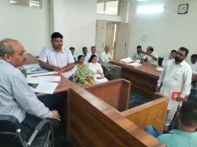 रतिया: योग दिवस की तैयारियों को लेकर फतेहाबाद रोड रतिया तहसीलदार ने अधिकारियो साथ की बैठक