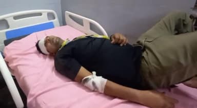 अनूपशहर: शहर के बुलंदशहर मार्ग पर पेट्रोल पंप के निकट अज्ञात वाहन ने बाइक सवार युवक को मारी टक्कर, युवक गंभीर रूप से हुआ घायल