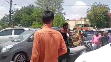 हुज़ूर: 7 नंबर में युवक ने खुद को ब्लेड मारकर किया घायल, पुलिस जांच में जुटी