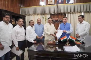 चकराता: सीएम आवास पर  चकराता विधायक प्रीतम सिंह ने मुख्यमंत्री पुष्कर सिंह धामी से की मुलाकात