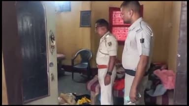 अररिया: शहर के मीर नगर स्थित एक घर से अज्ञात चोरों ने लाखों के सामान की चोरी की, मामले की जांच में जुटी पुलिस