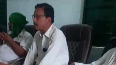 जलालगढ़: जलालगढ़ सामुदायिक भवन में धरना प्रदर्शन को लेकर महागठबंधन कार्यकर्ताओं ने की एक बैठक।