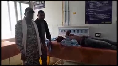 जमुई: मोकामा से कटौना रिसेप्शन पार्टी में जा रहे दो लोग अतिथि पैलेस चौक के पास सड़क दुर्घटना में हुए घायल