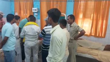 लखीसराय: दुर्गा गर्ल स्कूल के समीप अज्ञात बाइक की चपेट में आने से बाइक सवार जख्मी, सदर अस्पताल में भर्ती