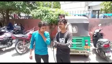 हाथरस: कोतवाली सदर पुलिस ने 2 शातिर बाइक चोरों को किया गिरफ्तार, कब्जे से 1 चोरी की बाइक की बरामद