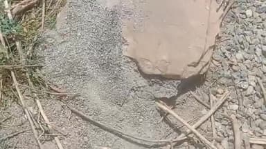 शाहनगर: धौवापुरा के पास कटहा नाला में पुलिया निर्माण में हुआ डस्ट का उपयोग, जनपद सदस्य ने दी जानकारी