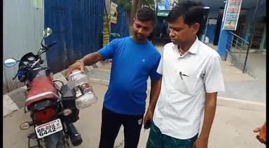 बेगूसराय: महमदपुर में 01 व्यक्ति के पैर में काटा सांप, सांप को लेकर इलाज कराने पहुँचा सदर अस्पताल