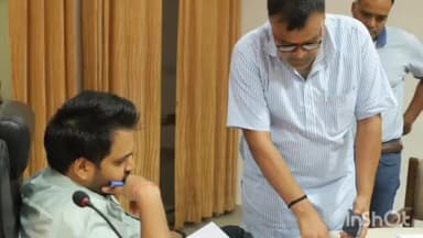 आगरा: जयपुर हाउस स्थित आगरा विकास प्राधिकरण में महायोजना 2031 को लेकर हुई बैठक, मौजूद रहे उपाध्यक्ष चर्चित गौड़