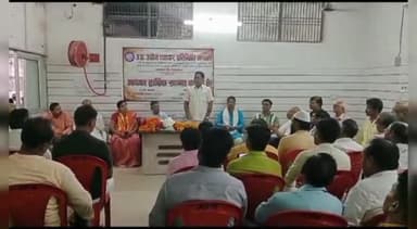 फिरोज़ाबाद: उत्तर प्रदेश उद्योग व्यापार प्रतिनिधि मण्डल के राष्ट्रीय अध्यक्ष बनवारी लाल कंछल पहुंचे फिरोजाबाद