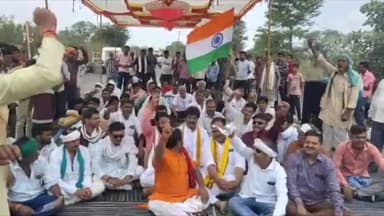 बीना: जेपी पावर प्लांट के मुख्य गेट पर किसानों का धरना- प्रदर्शन DM व SP के आश्वासन के बाद हुआ संपन्न, विधायक ने दी जानकारी