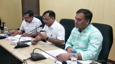 लटेरी: नामांतरण, बंटवारा और सीमांकन के प्रकरणों के निराकरण हेतु कलेक्टर ने अधिकारियों को दिए निर्देश