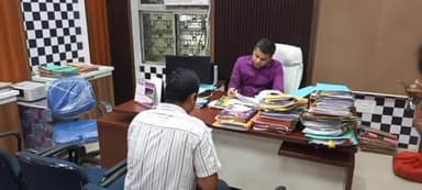 बरौली: ई-केवाईसी व NPCI के बगैर खाते में नहीं आएगा किसान निधि का पैसा, जिला सभागार में प्रभारी DM ने दी जानकारी