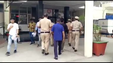 शहज़ादपुर: थाना शहजादपुर में दर्ज सड़क दुर्घटना में हुई मौत के मामले में पुलिस ने आरोपी को किया जांच में शामिल