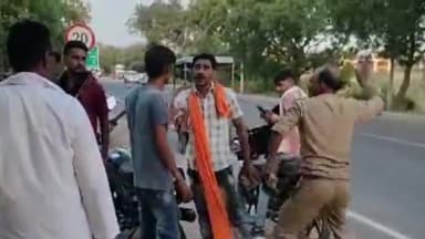 घाटमपुर: कस्बे में दबंग के हमले से होमगार्ड को आई चोट, वीडियो आया सामने