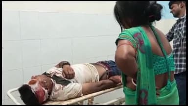 बिहार: सोहसराय रोड में अनियंत्रित होकर बाइक सवार व्यक्ति गिरकर हुआ जख्मी, इलाज के लिए लाया गया सदर अस्पताल